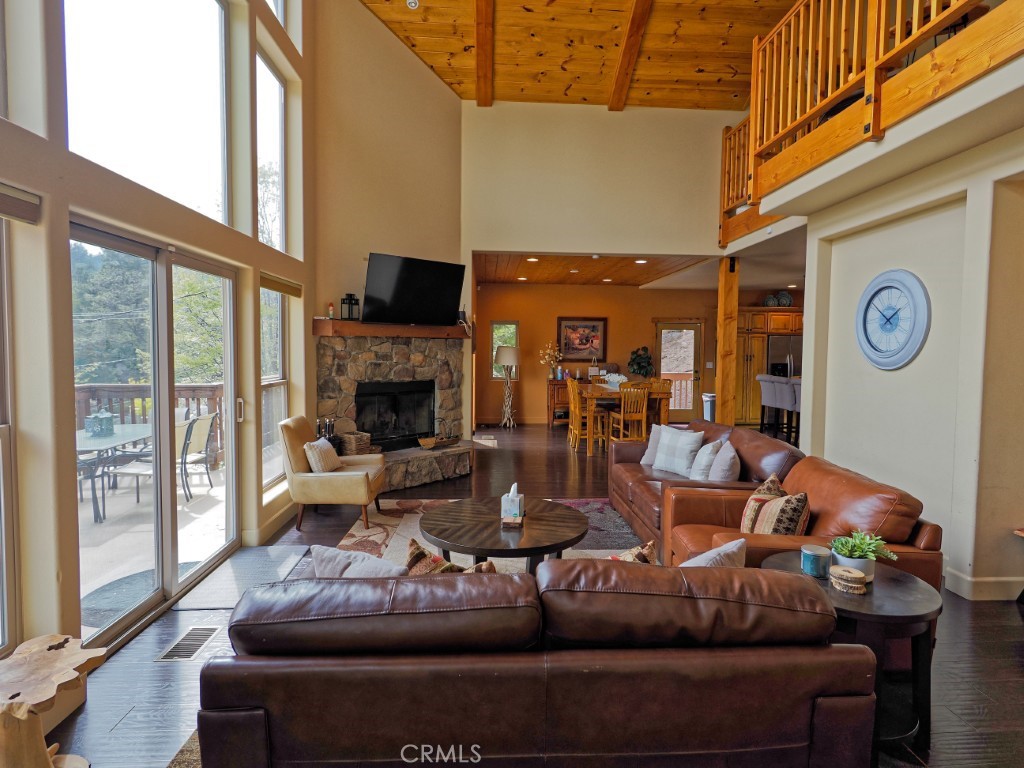 756 Brentwood Property Photo 5