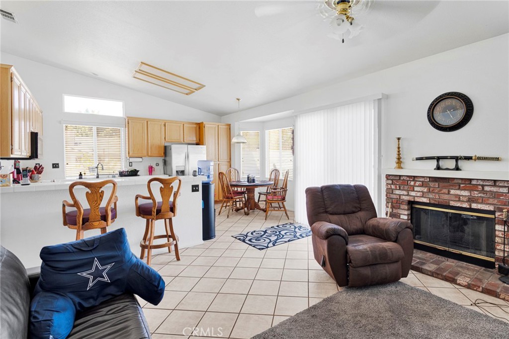 13863 Coachella Road Property Photo 16