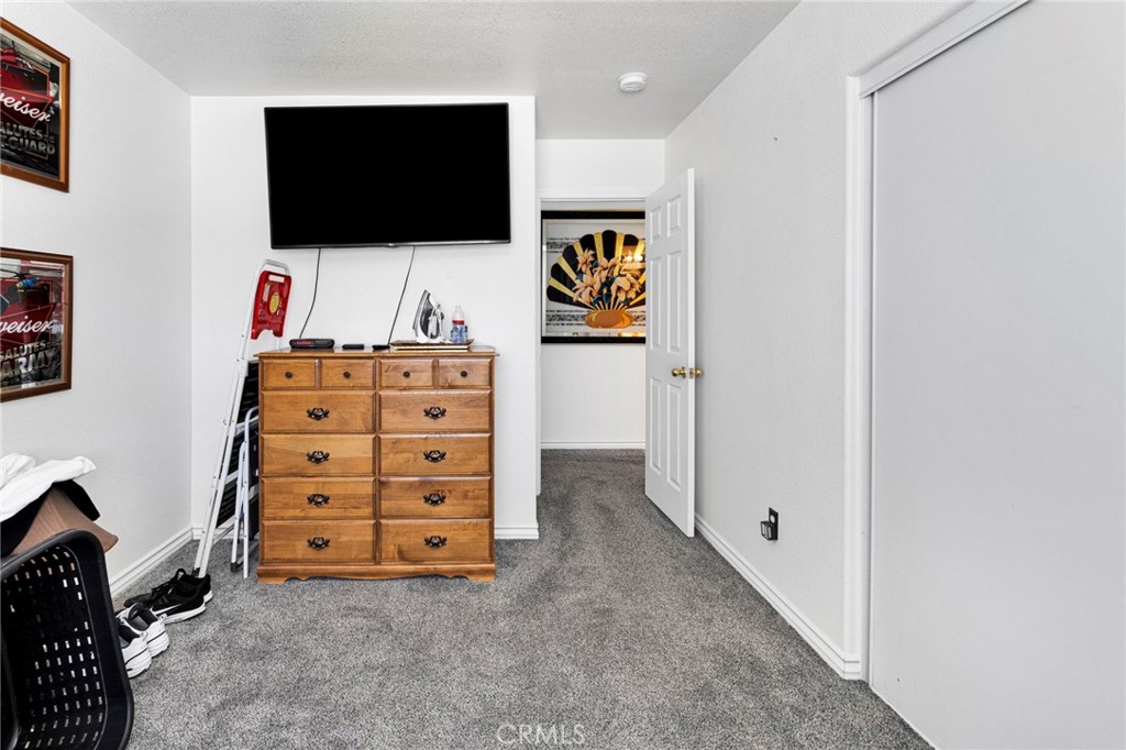 13863 Coachella Road Property Photo 33