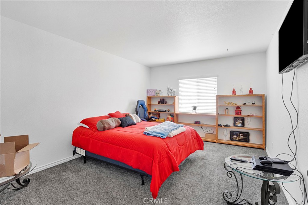 13863 Coachella Road Property Photo 35