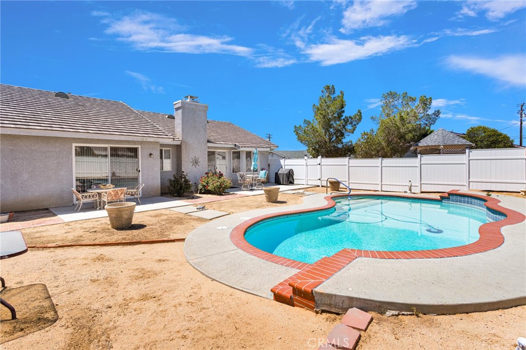 13863 Coachella Road Property Photo 41