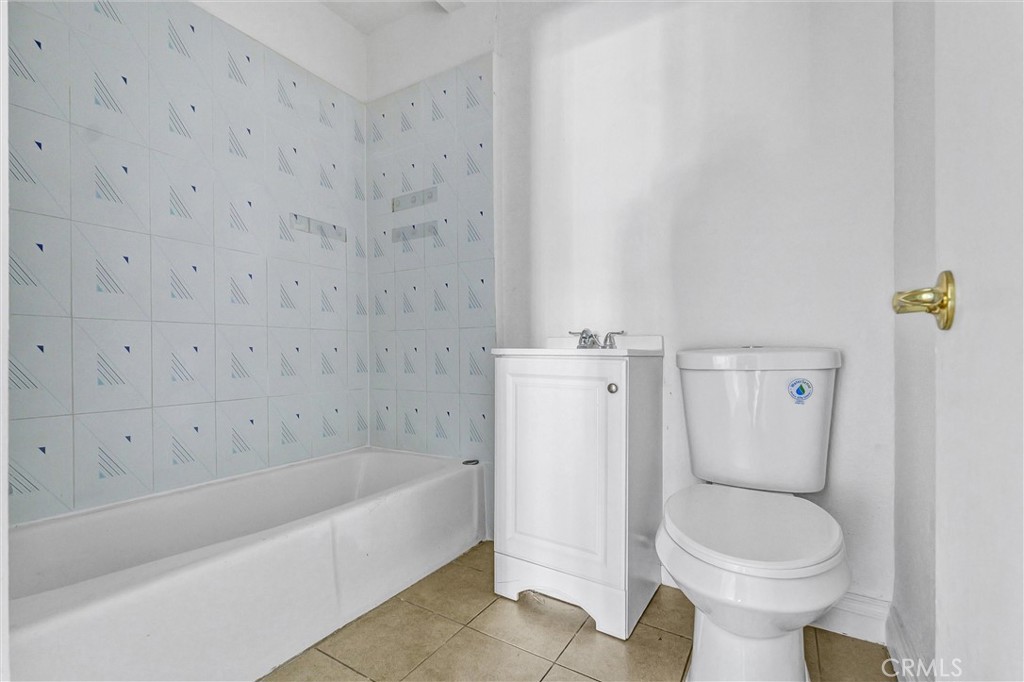 2503 Cincinnati Property Photo 16