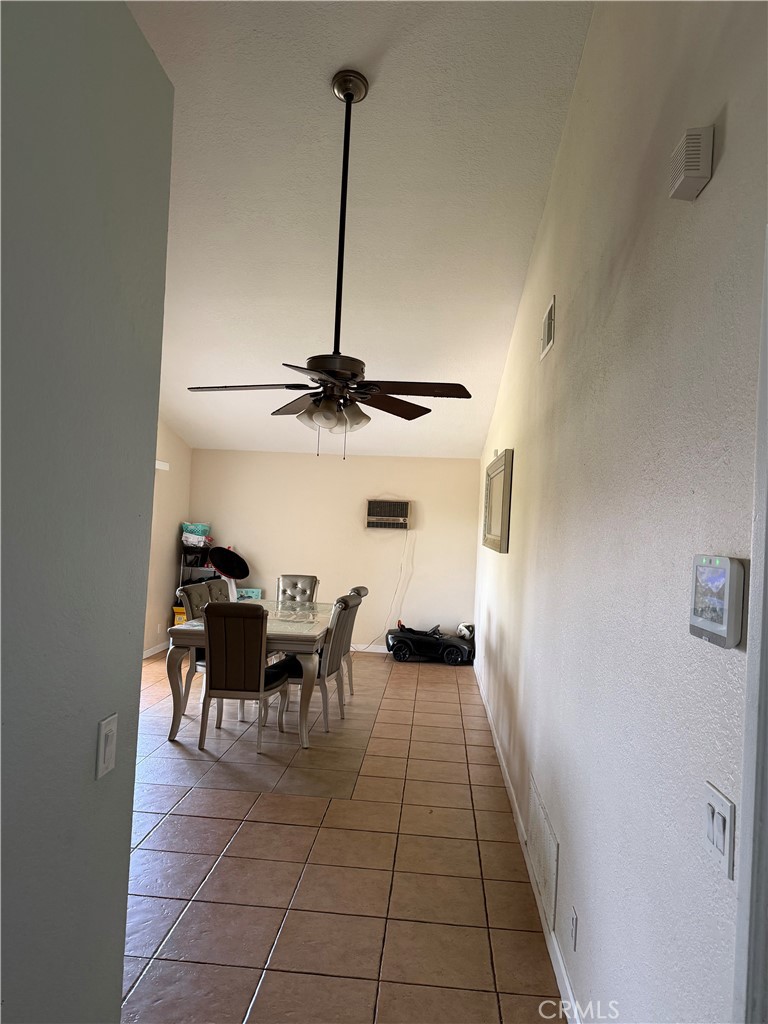 25595 Cedarbrook Property Photo 6