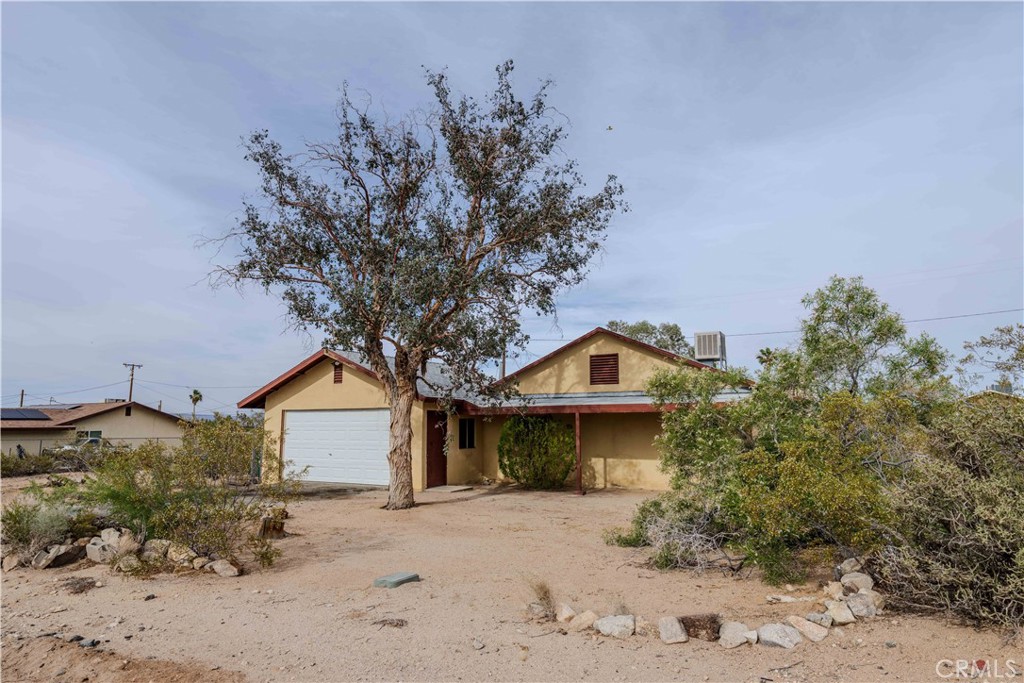 6973 Mission Property Photo 1