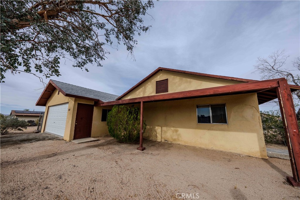 6973 Mission Property Photo 2