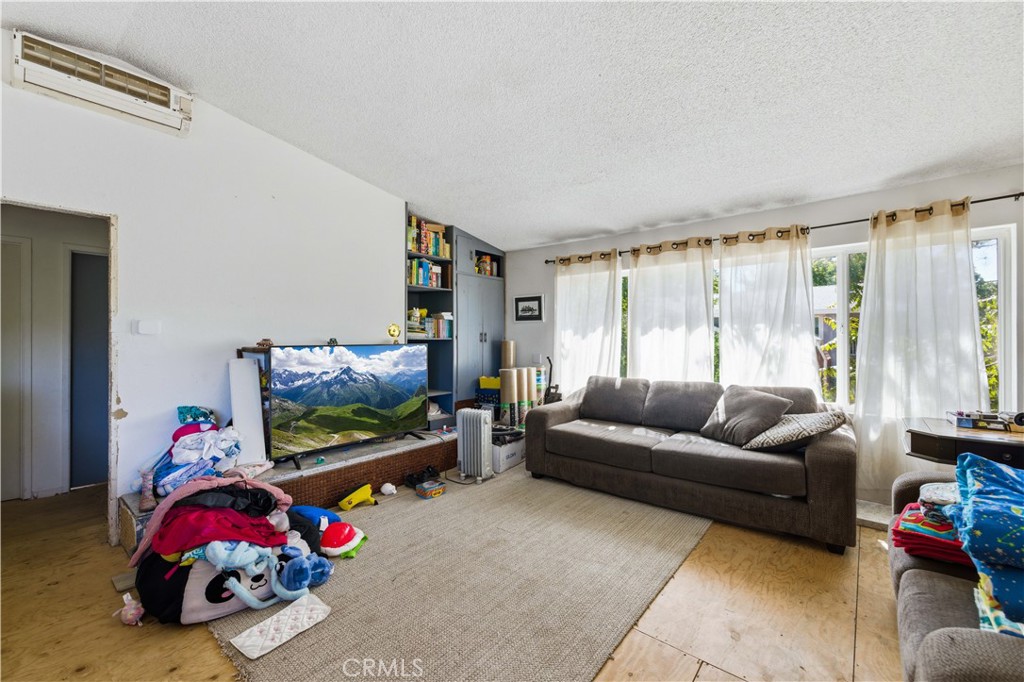 14971 Sunnydale Property Photo 3
