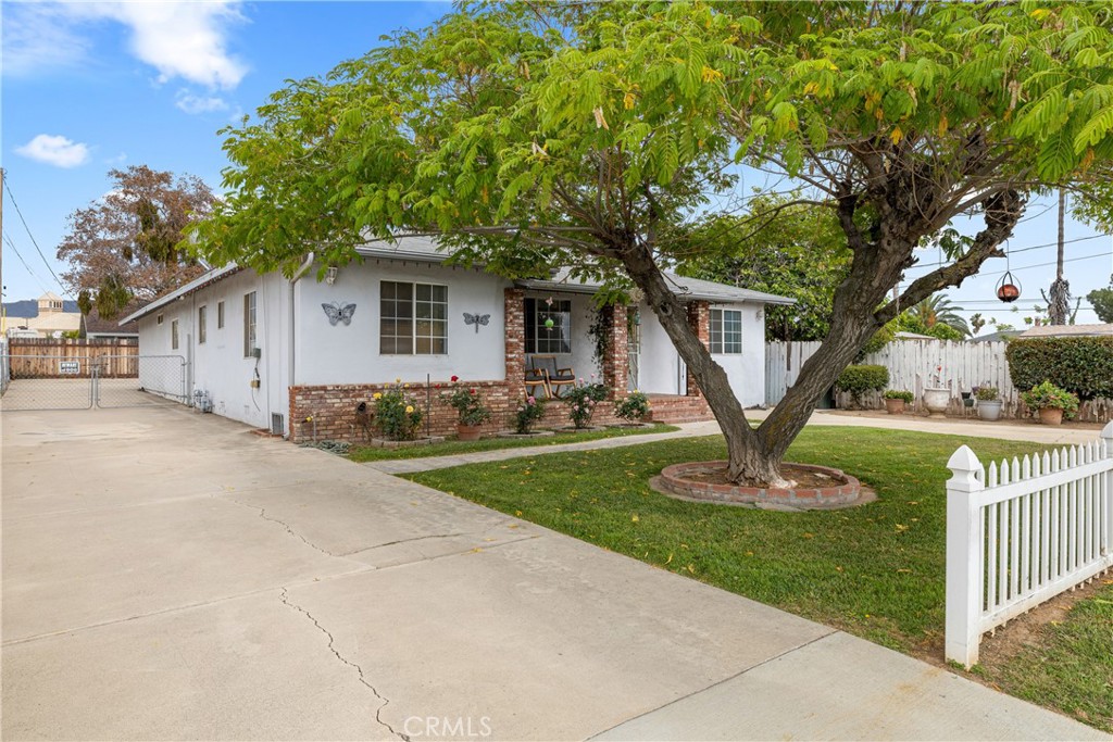 13709 4th Street Property Photo 5