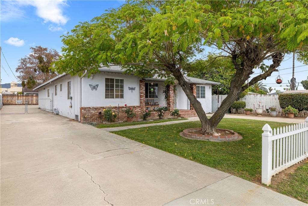 13709 4th Street Property Photo 5