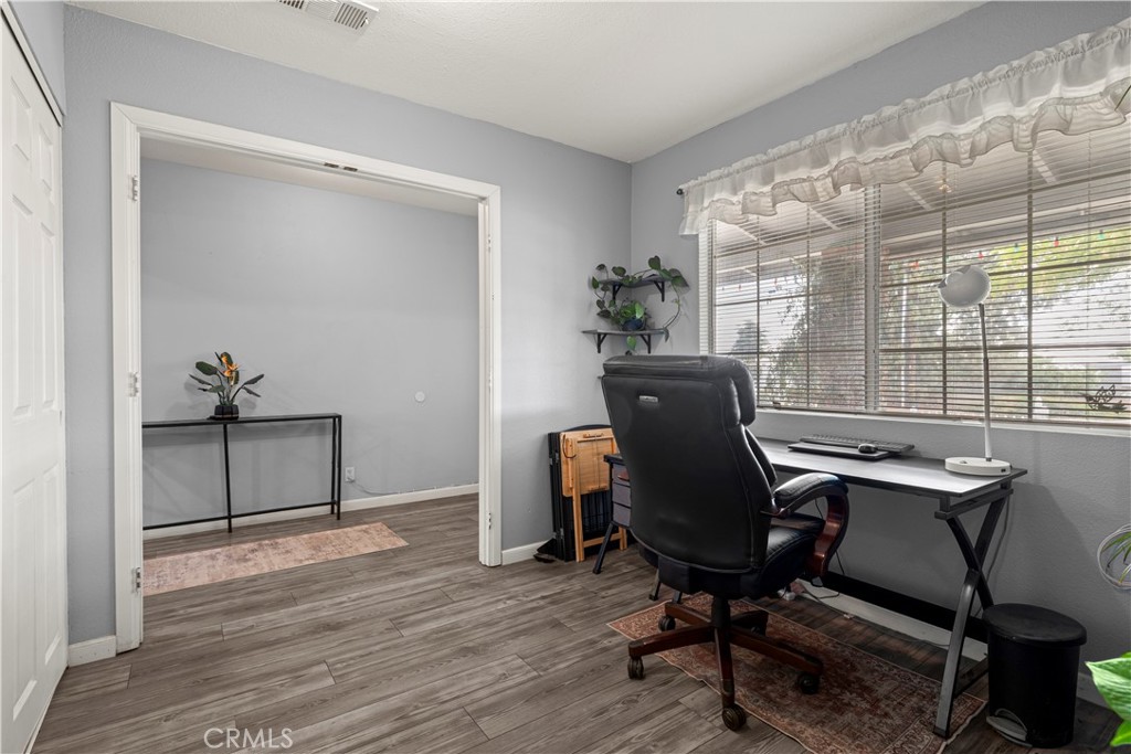 13709 4th Street Property Photo 9