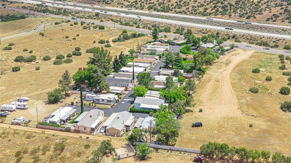 2501 Sierra Highway Property Photo 6