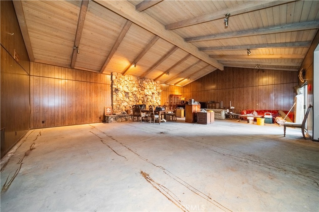 1449 E Bennett Avenue Property Photo 10