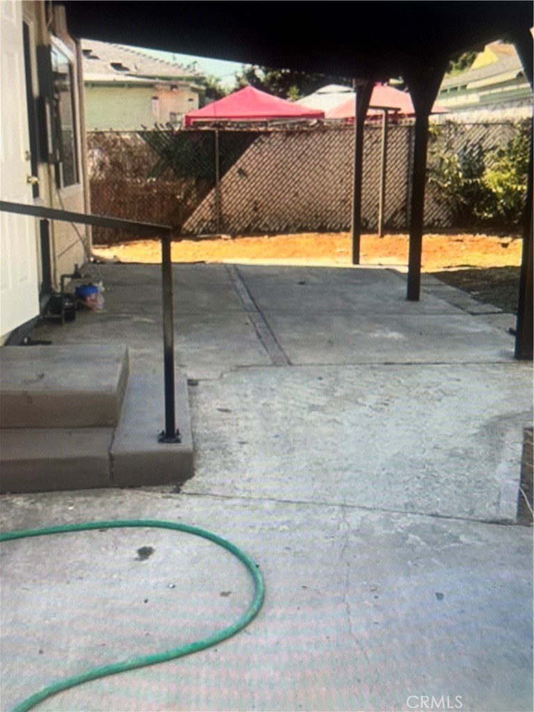 13123 Cullen St Property Photo 6