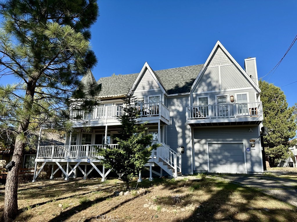 783 Villa Grove Property Photo 1