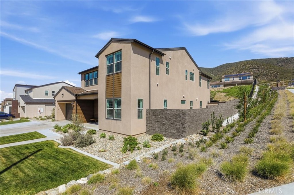 15982 Butterfly Property Photo 4