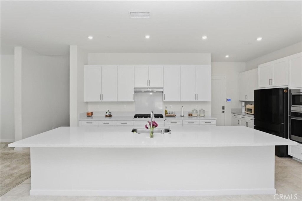 15982 Butterfly Property Photo 17