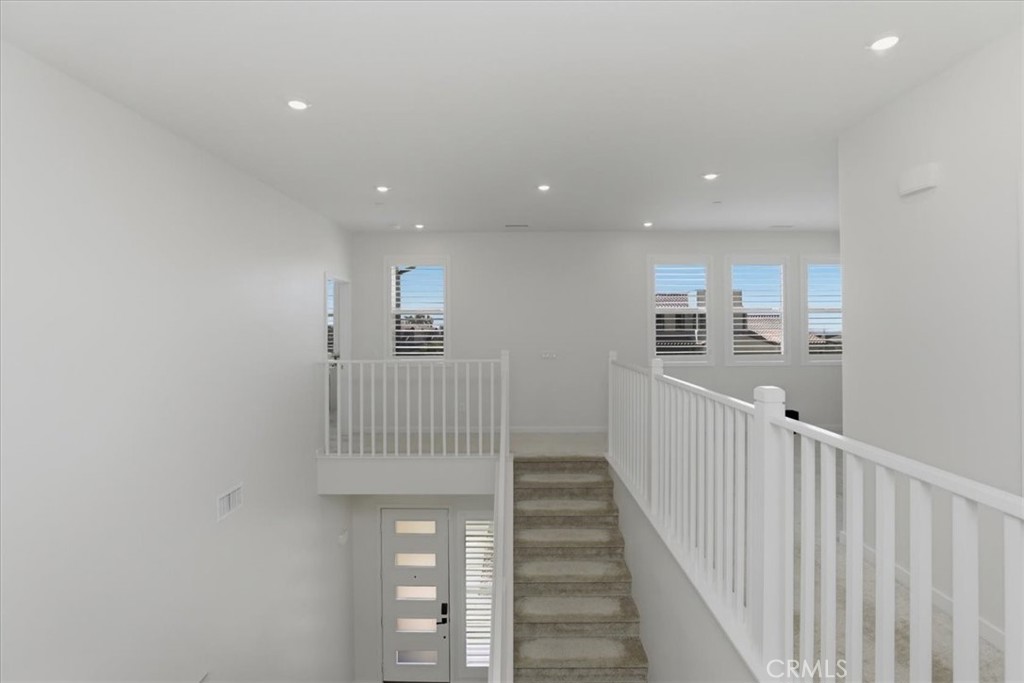 15982 Butterfly Property Photo 23