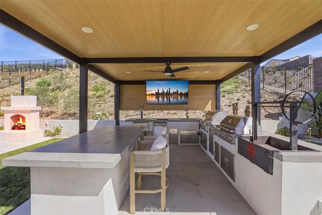 15982 Butterfly Property Photo 35