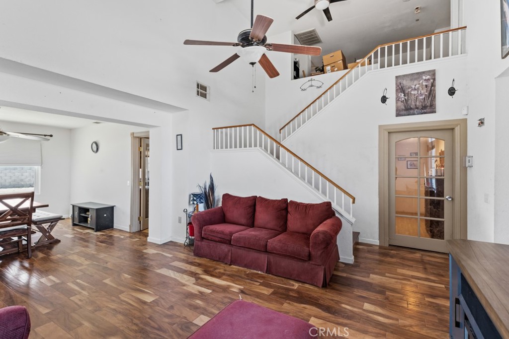 14485 Fontaine Way Property Photo 6