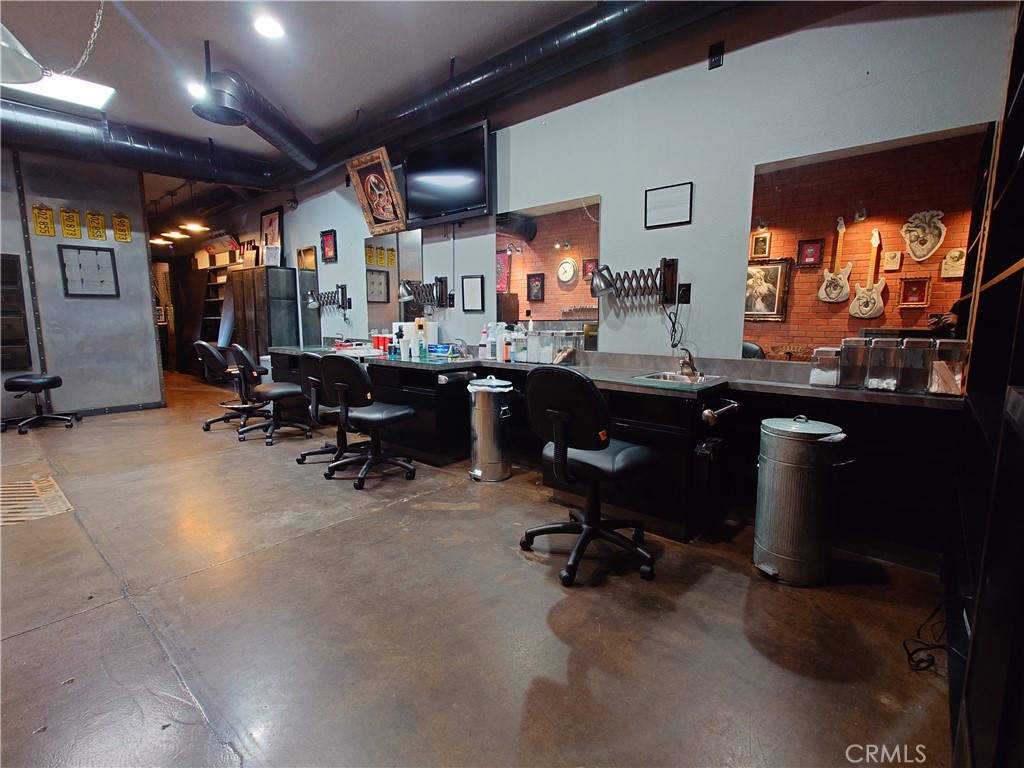 17845 Beach Blvd Property Photo 13