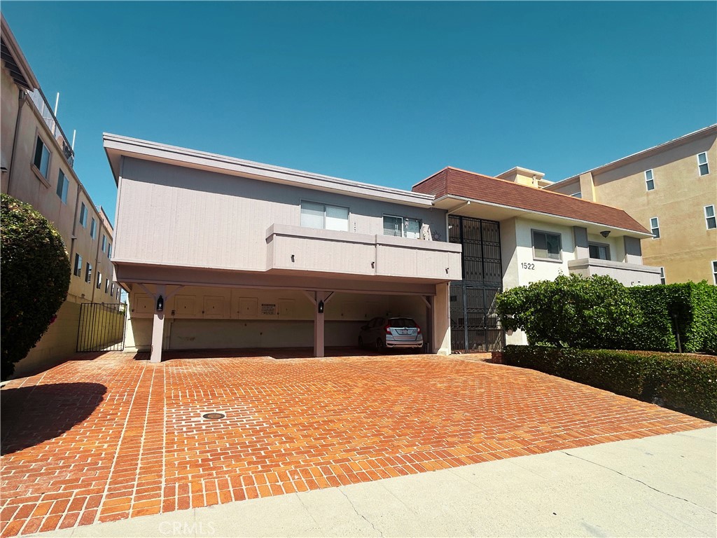 1522 S Centinela Ave 204 Property Photo 5