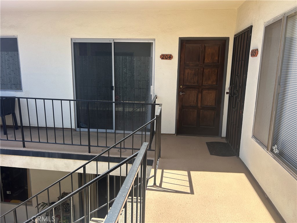 1522 S Centinela Ave 204 Property Photo 13