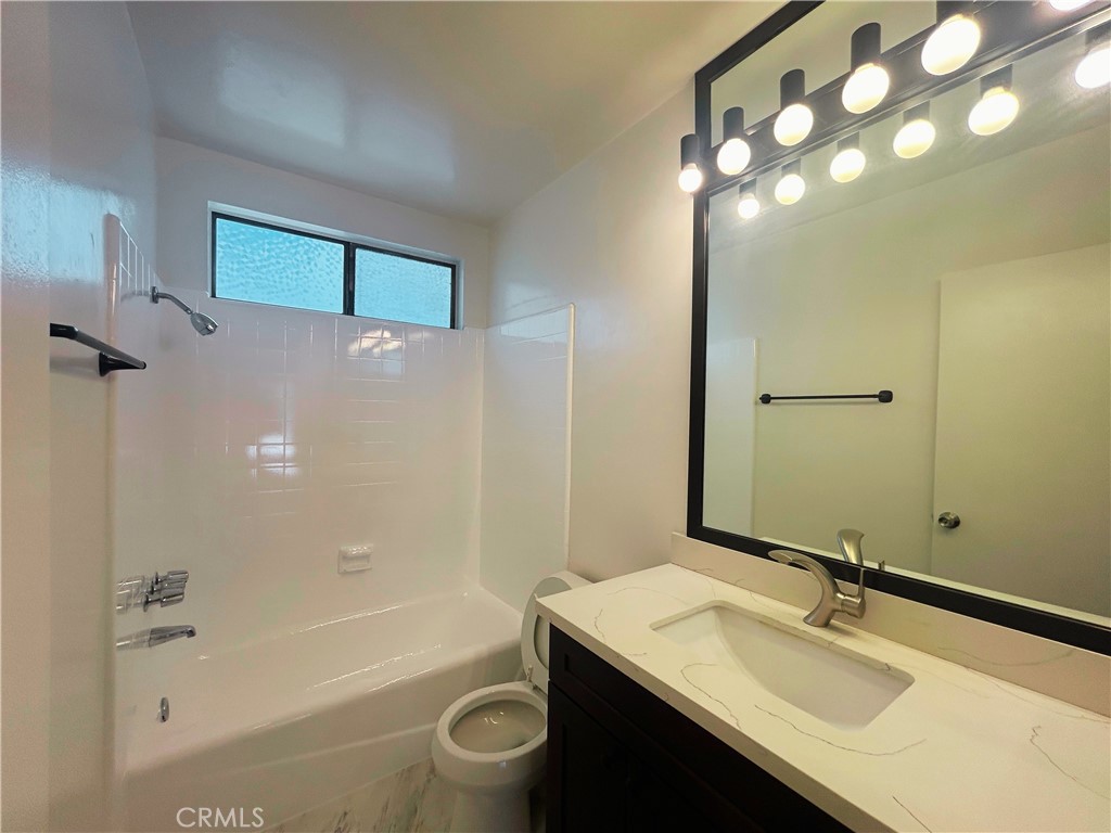 1522 S Centinela Ave 204 Property Photo 25