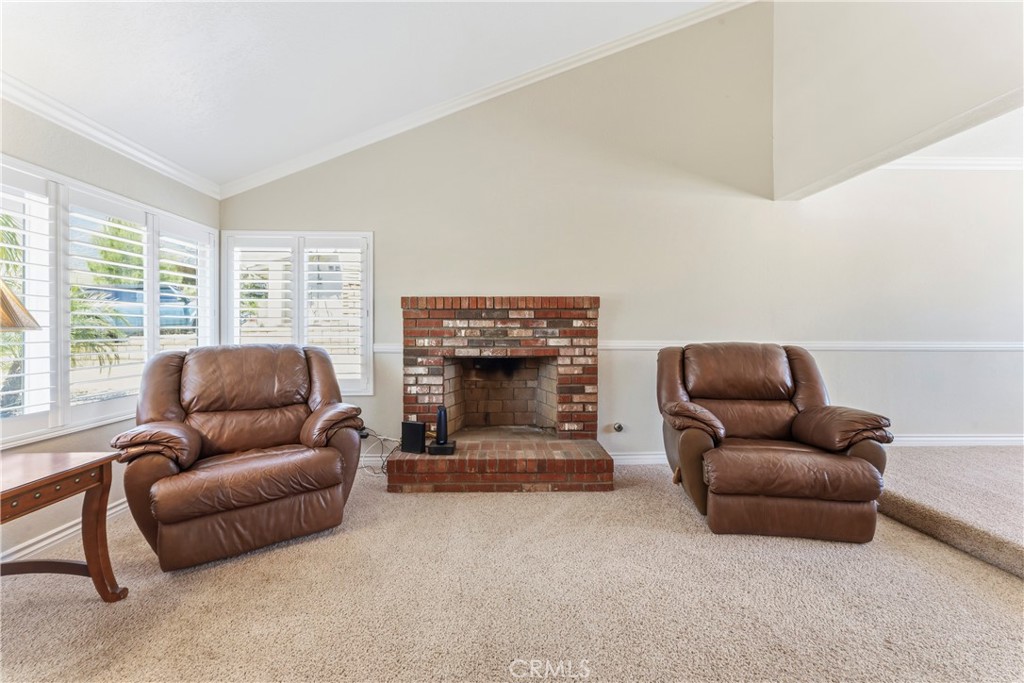 5259 Galloway Property Photo 8