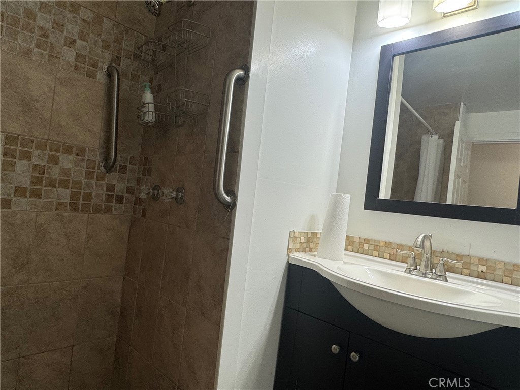 17700 Avalon Boulevard 40 Property Photo 16