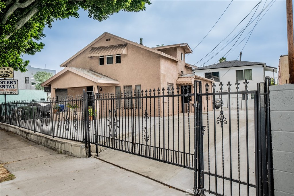 3340 N Eastern Property Photo 1