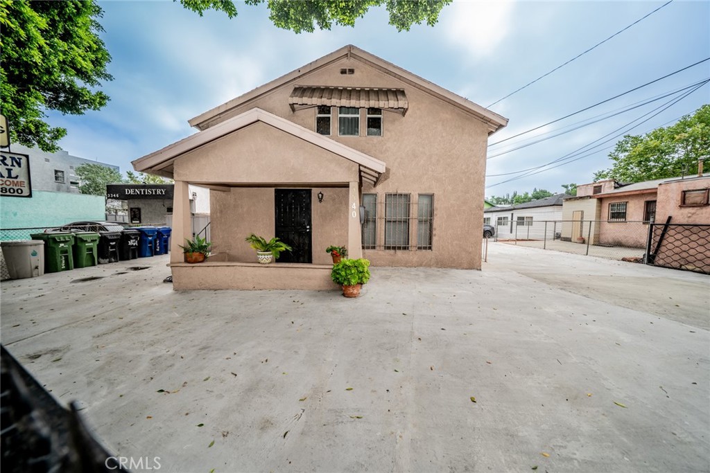 3340 N Eastern Property Photo 4