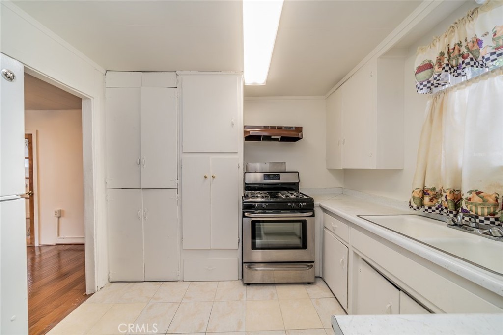 3340 N Eastern Property Photo 16