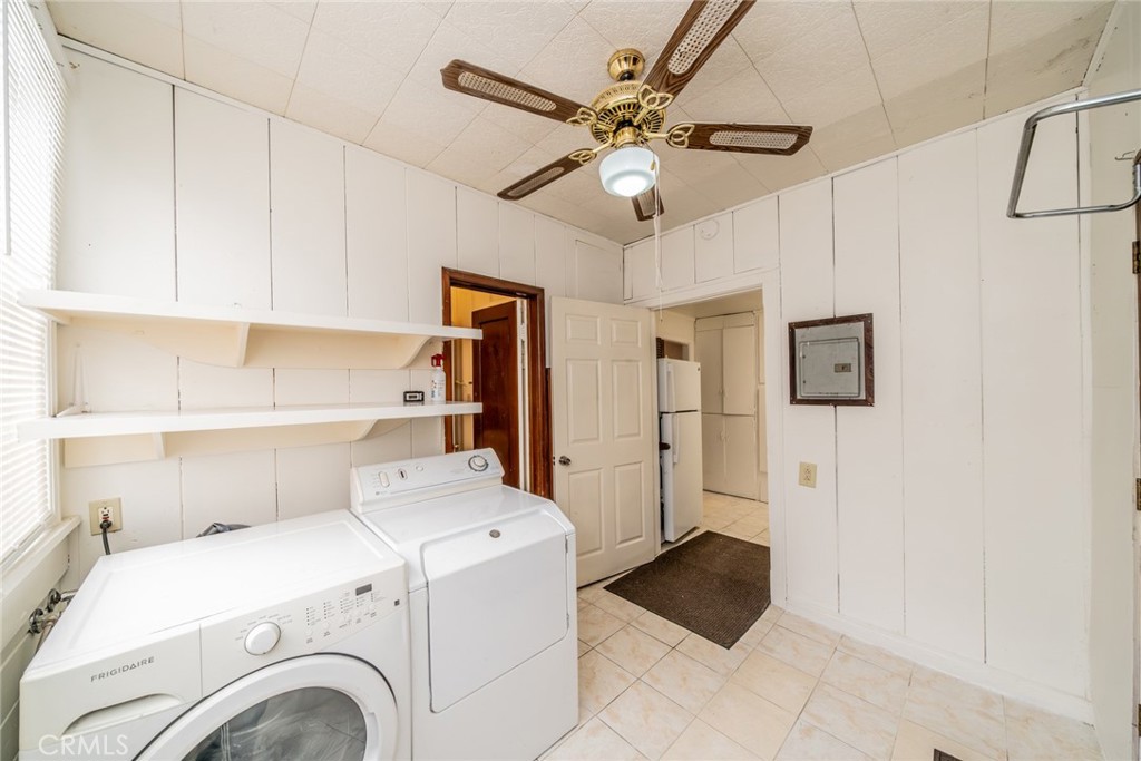 3340 N Eastern Property Photo 19