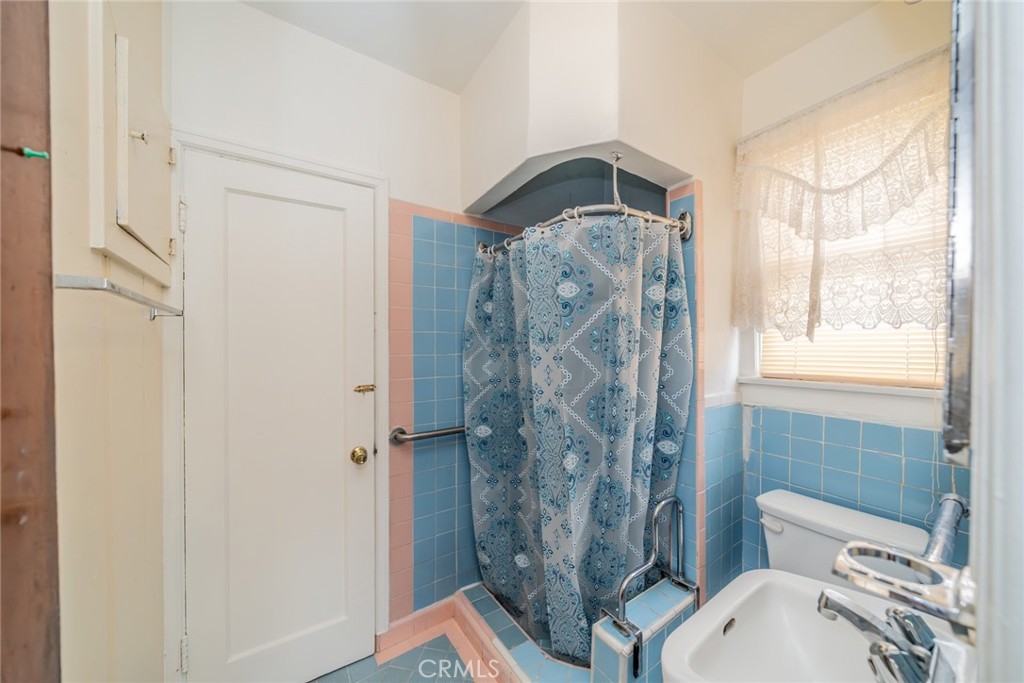 3340 N Eastern Property Photo 25