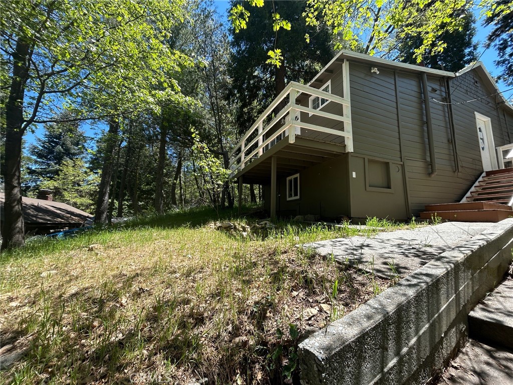 22951 Redwood Property Photo 1