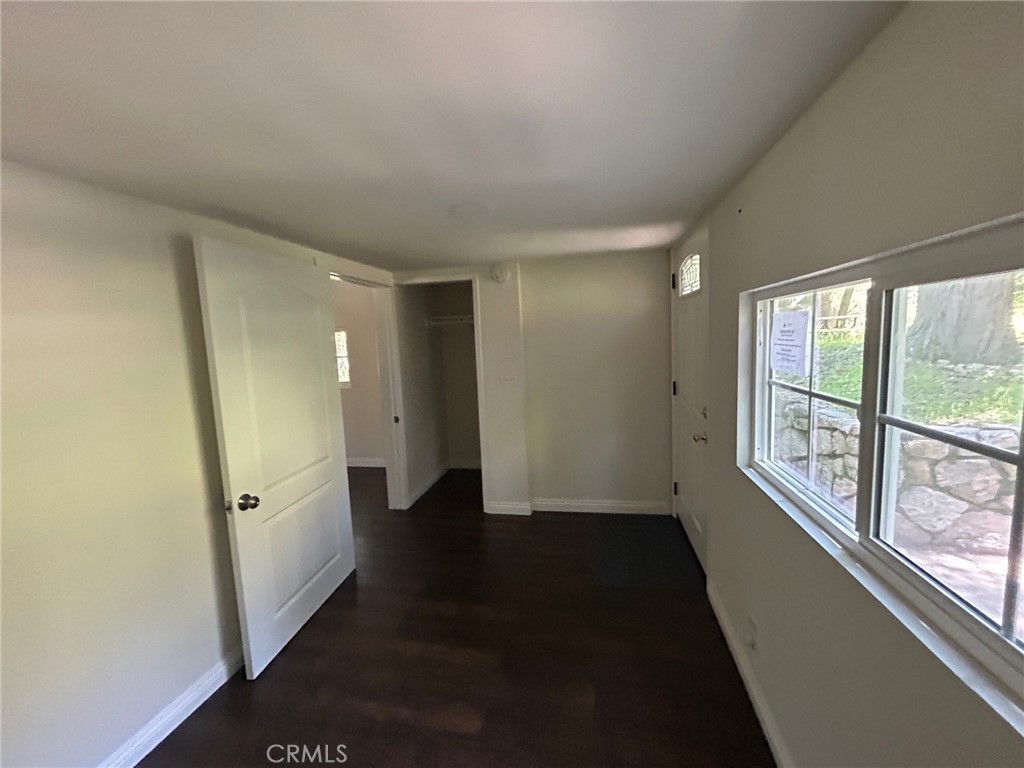 22951 Redwood Property Photo 7