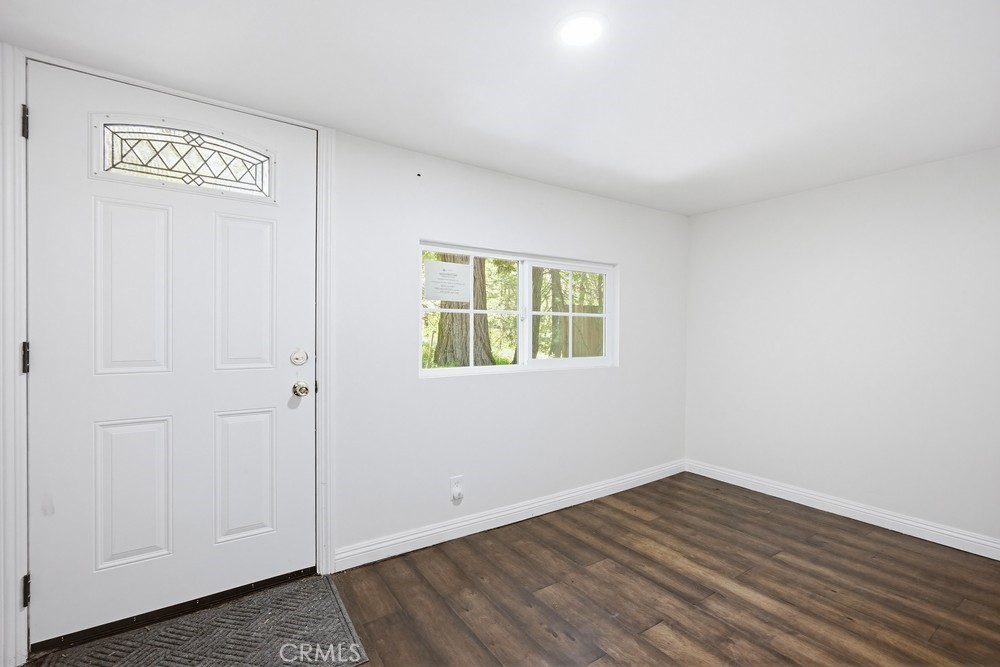 22951 Redwood Property Photo 16