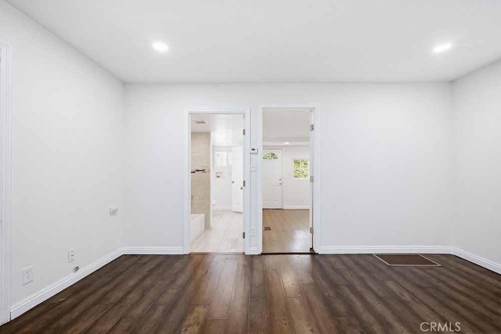 22951 Redwood Property Photo 21