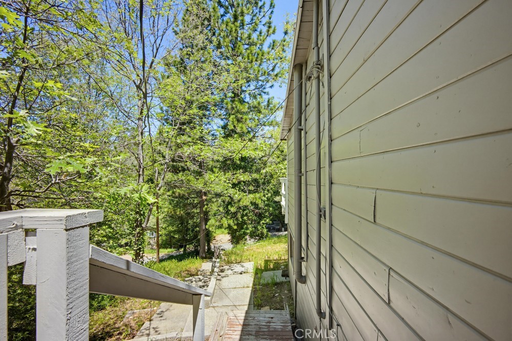 22951 Redwood Property Photo 27