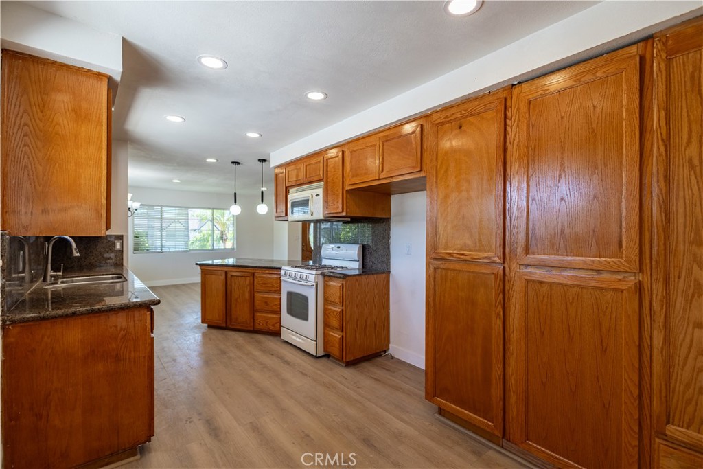 9870 Salina Property Photo 10