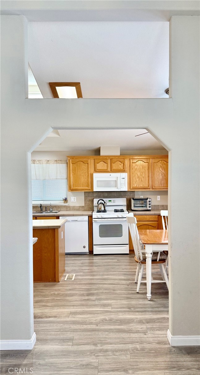 1245 W Cienega Ave 125 Property Photo 6