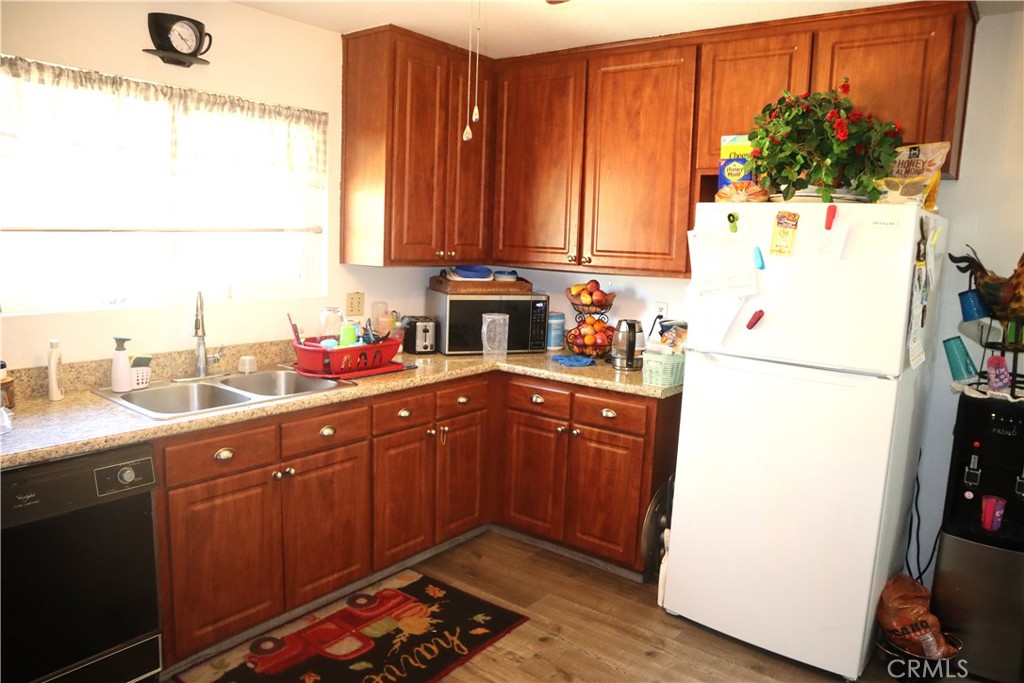 14955 Elizabeth Lake Property Photo 8