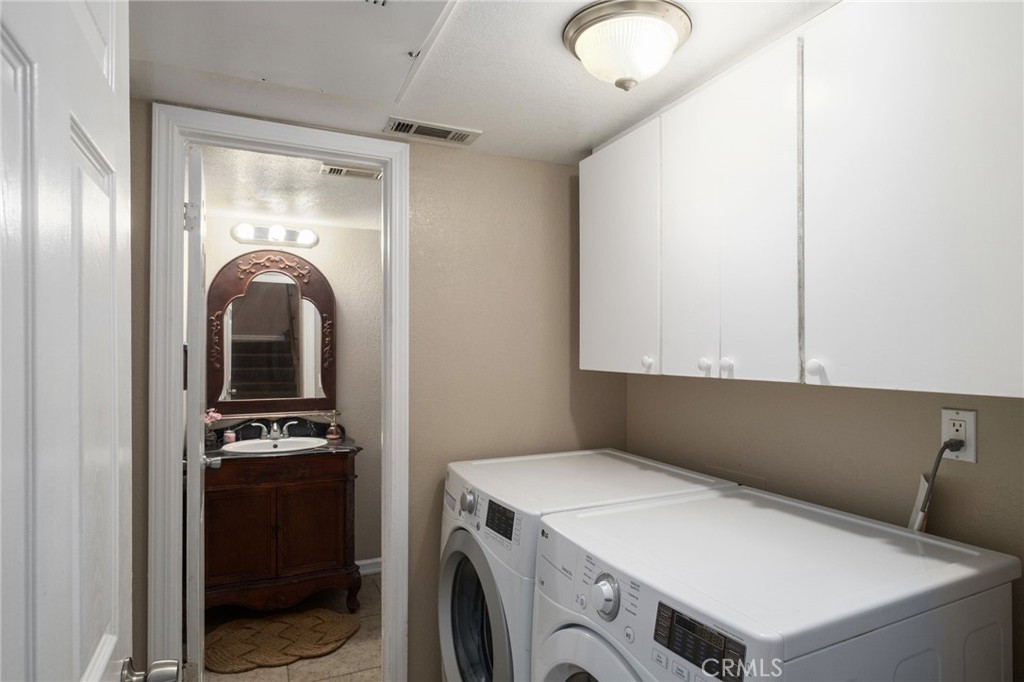 4308 E Woodward Property Photo 8