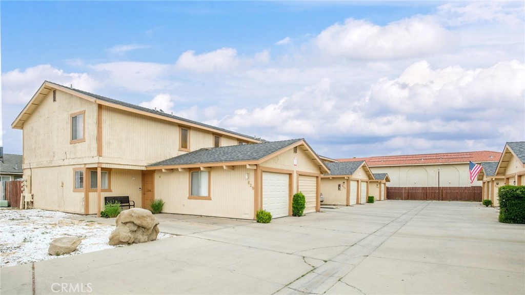 770 Silverado Property Photo 3