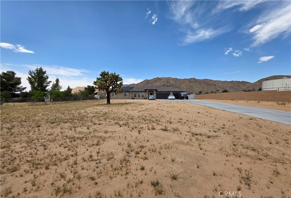 24236 CAHUILLA Road Property Photo 1