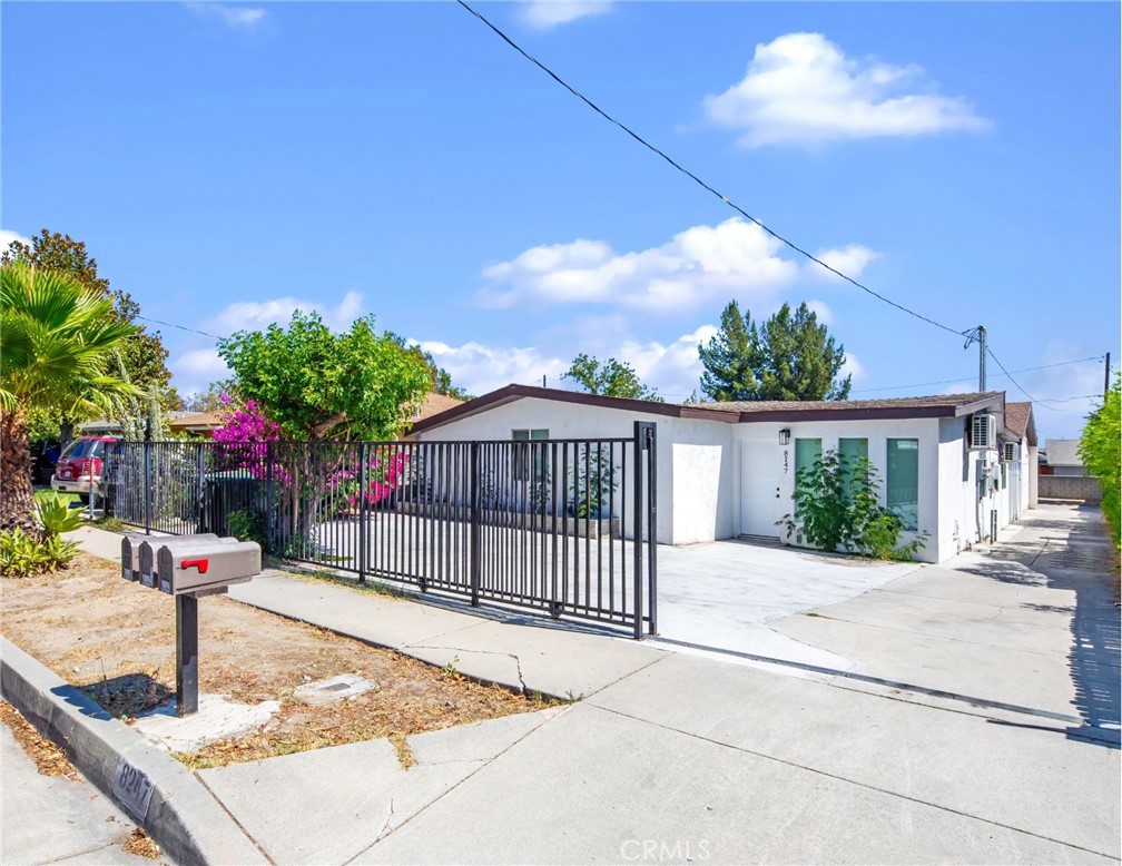 8247 9th Property Photo 16