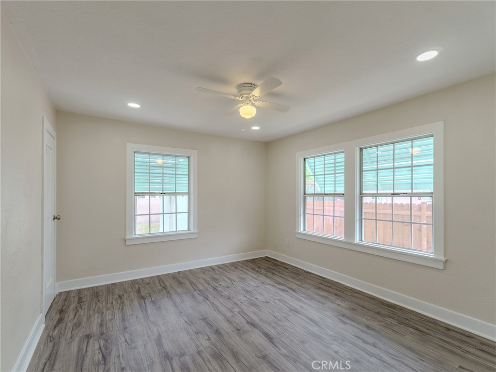 4638 Pine Property Photo 16