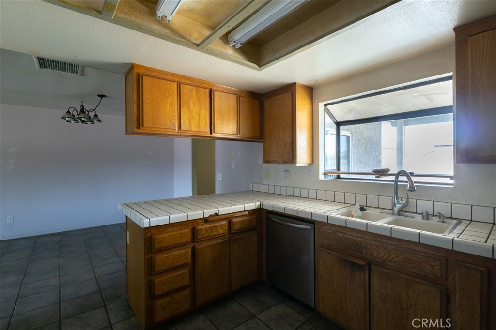 18845 Madrone Property Photo 9
