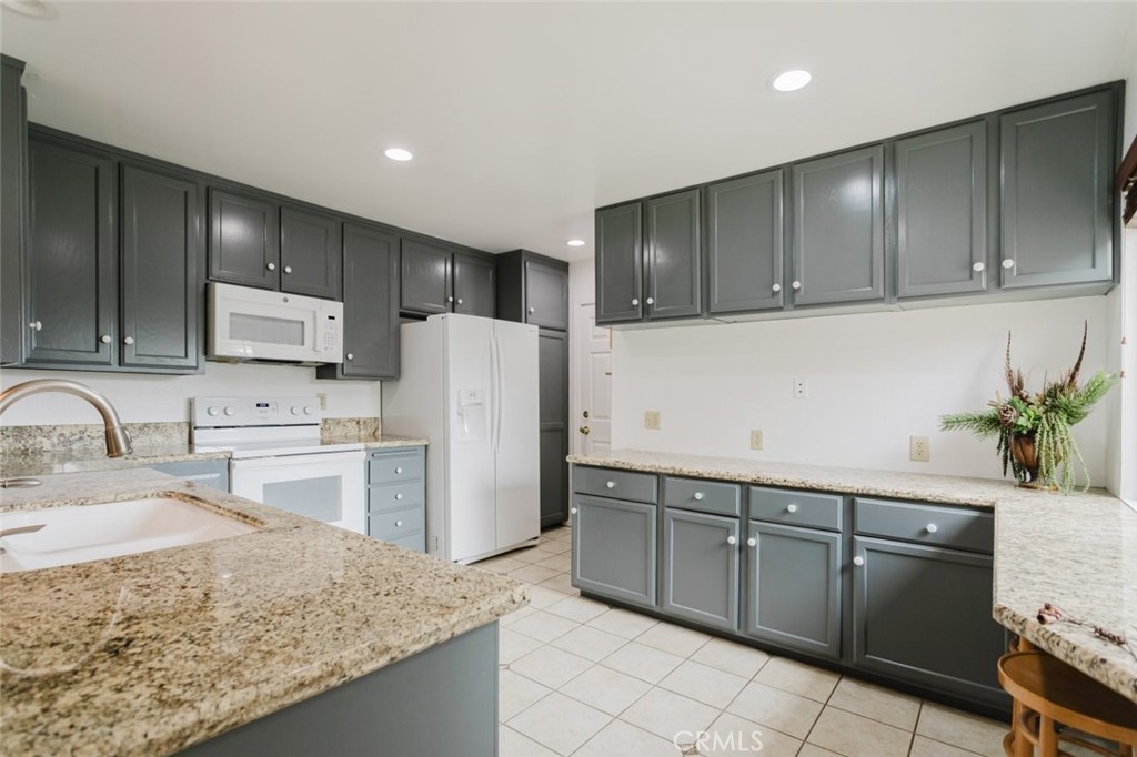 410 Champlain Drive Property Photo 8