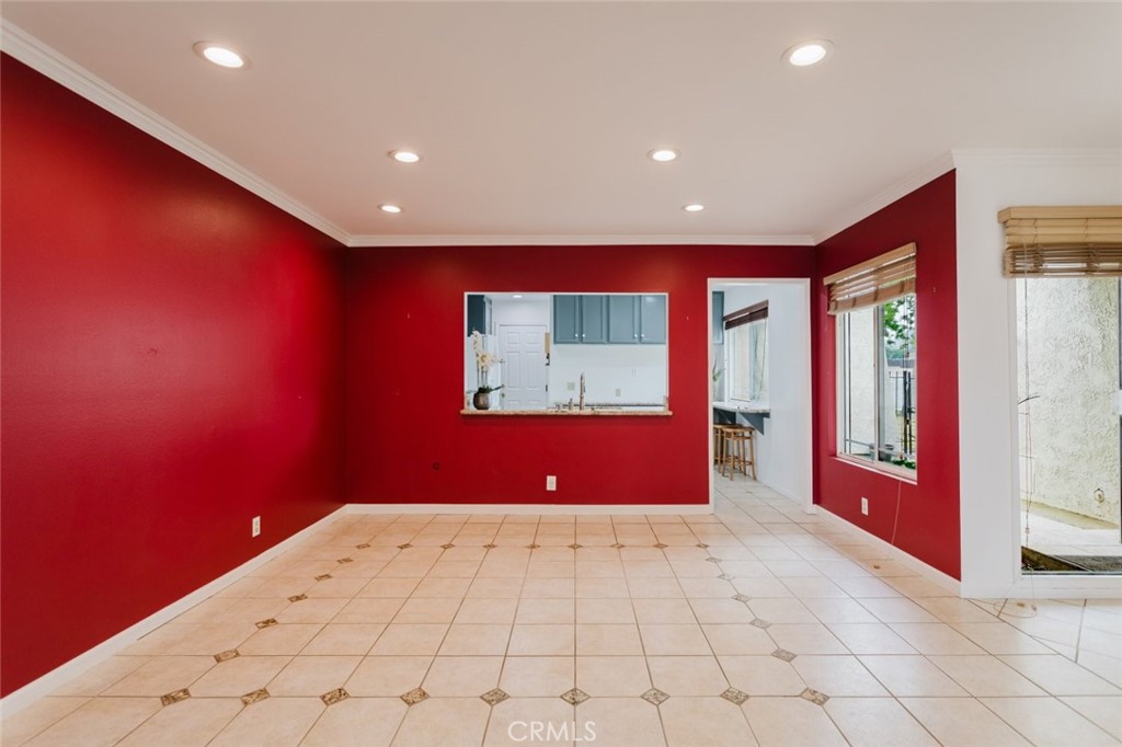 410 Champlain Drive Property Photo 12