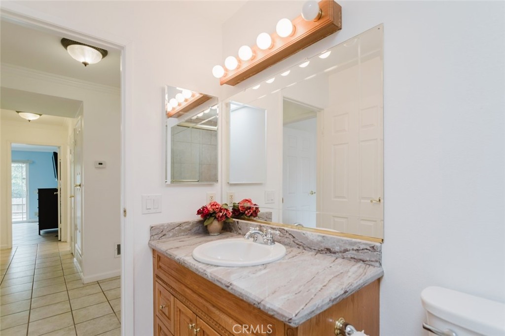 410 Champlain Drive Property Photo 25